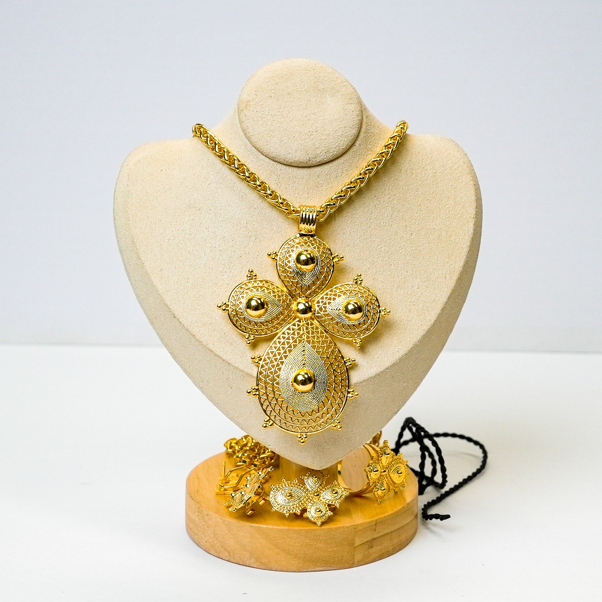 Adulis Royal Cross Set